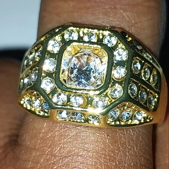 Gold and Silver Vintage Diamond Ring with Intricate Detailing Sz 11
